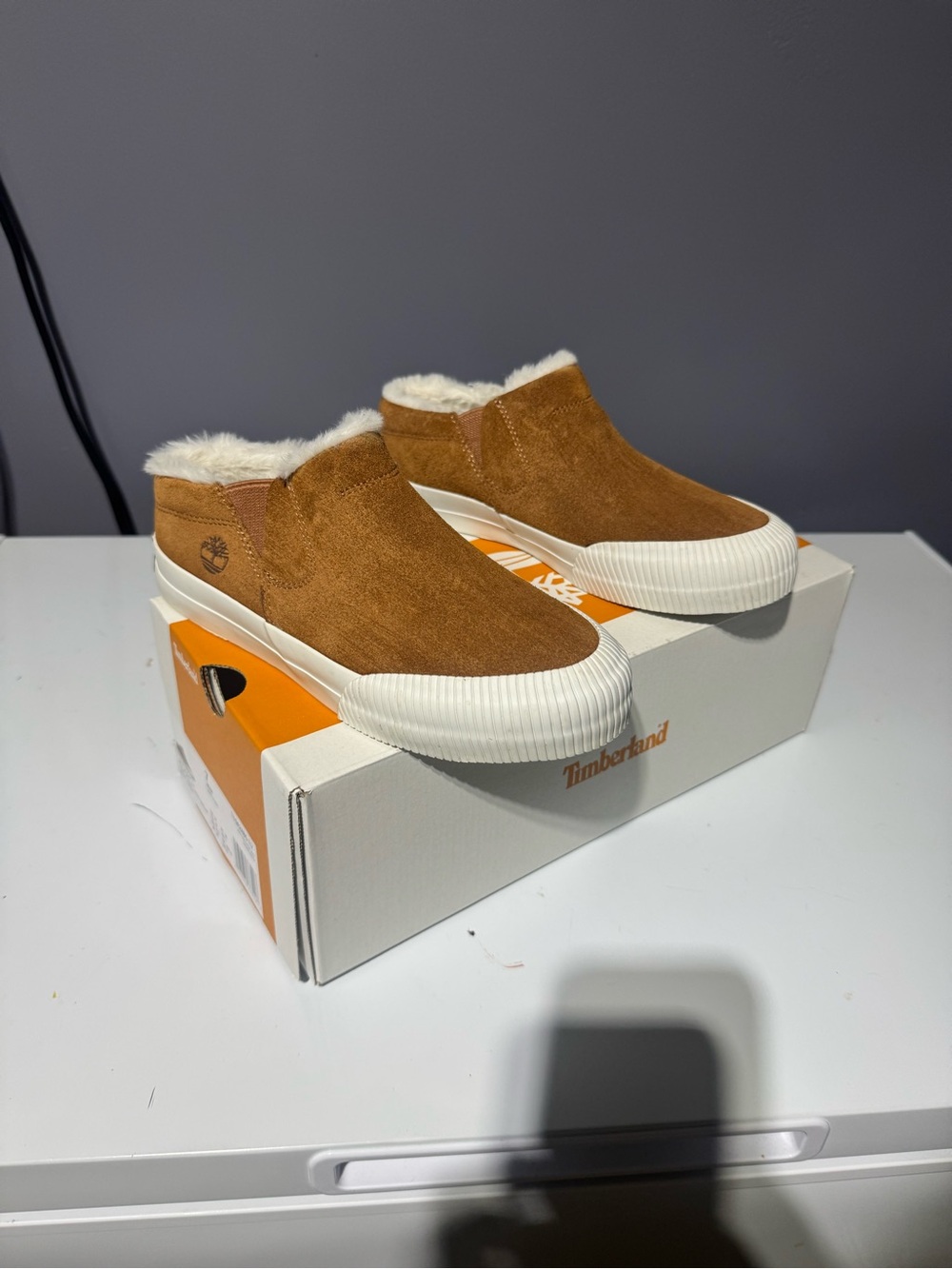 Timberland Women’s Chestnut Suede Fur-Lined Slip-On Mules